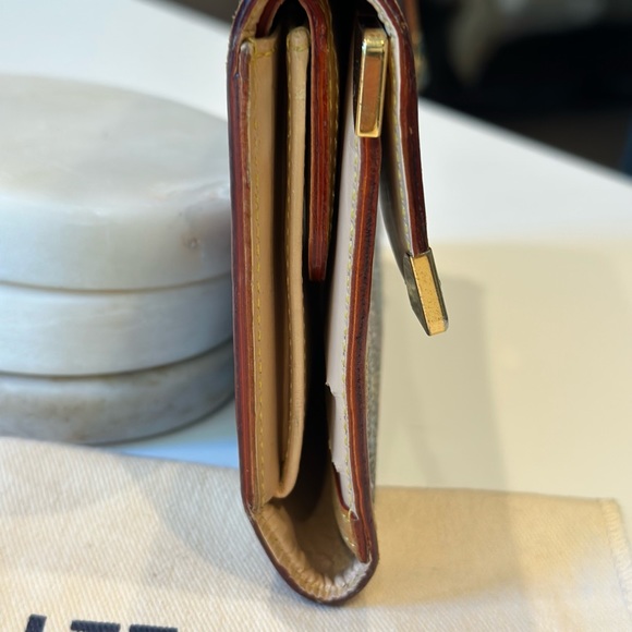 Louis Vuitton Takashi Murakami Rainbow Monogram Sarah Wallet - Picture 5 of 15